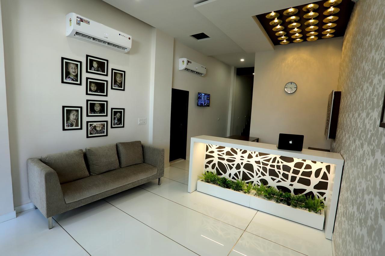 Hotel Fortune Plaza Adžmér Exteriér fotografie